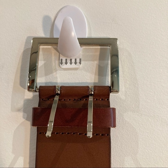 BANANA REPUBLIC 34 x 2.5” Leather Belt Laser Holes Perforation Gold Buckle - Picture 3 of 6